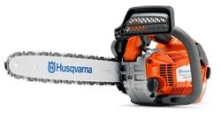 Una motosega Husqvarna da potatura