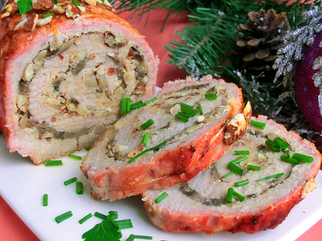 Rotolo di lonza di maiale farcito con funghi e mandorle
