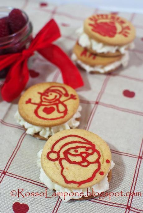 XMAS COOKIES AL CARDAMOMO E CANNELLA FARCITI ALLA CREMA DI LATTE