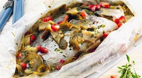 Orate in carta fata ai carciofi e melagrana