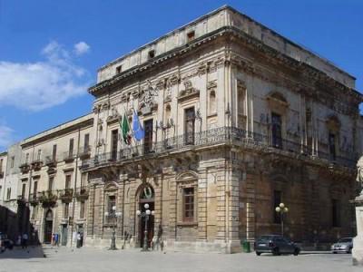 palazzo-comunale-siracusa-1