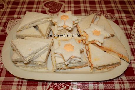 Antipasti: Tramezzini con crema di peperoni e tramezzini con crema di carciofini