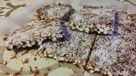 Dolcetti di riso soffiato al cioccolato gianduia e cocco