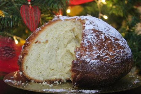 Pandoro a forma di zuccotto