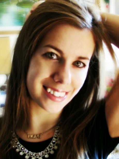 Total look in black & pink