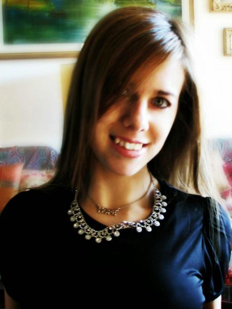 Total look in black & pink