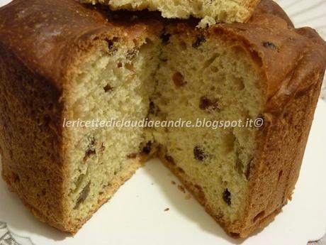 Panettone con uvetta e profumo di agrumi