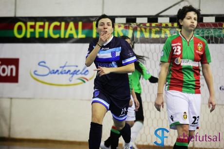 L'ex Tonia Di Turi segna il gol del vantaggio abruzzese nello spareggio di Coppa Italia tra Ternana Futsal e Montesilvano