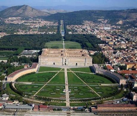 foto reggia Caserta