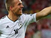 Duro attacco Matthaus Podolski