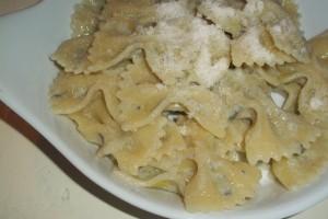 |⇨ Farfalle ai sei formaggi