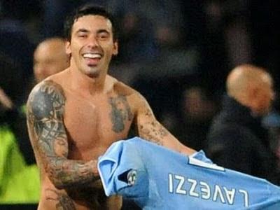 Lavezzi spunta il Liverpool