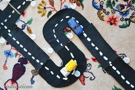 Three DIY street toys from repurposed materials for kids who love cars! Toy streets, street signs and a stoplight | www.cucicucicoo.com