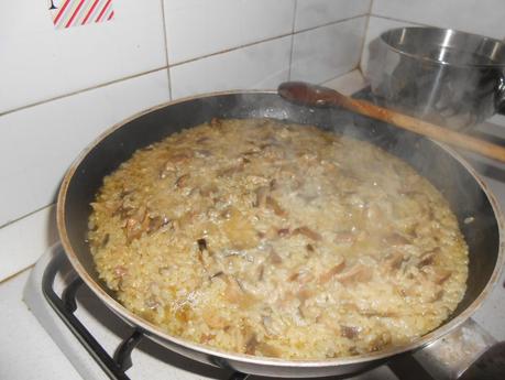 Rice and mushroom my recipe. La mia ricetta di riso con i funghi.