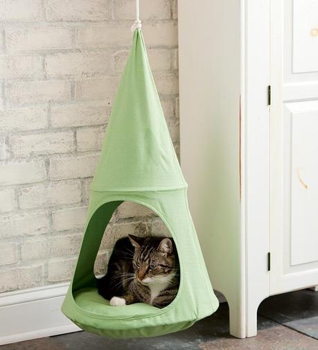 Hanging Cat Cuddle Pod