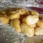 Results_-_Gnocchi_Competition,_unccoked_gnocchi_in_a_heap