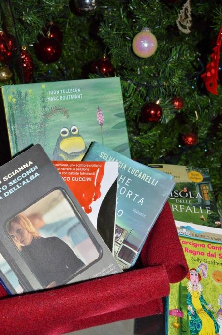 Un libro sotto l'albero di Natale... anzi, più di uno!