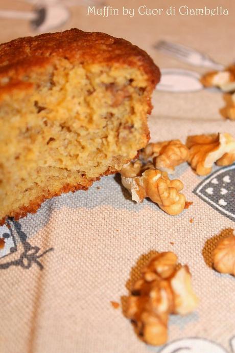 Muffin al Farro con Noci e Sciroppo d'Acero