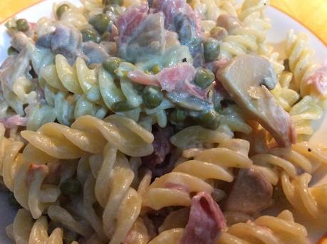 fusilli panna e prosciutto