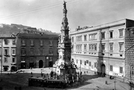 Piazza del Gesù.