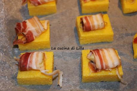 Antipasti: Crostini di polenta con provola e pancetta e alla pizzaiola