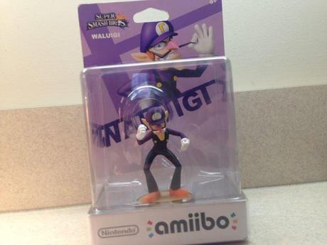 waluigi amiibo custom