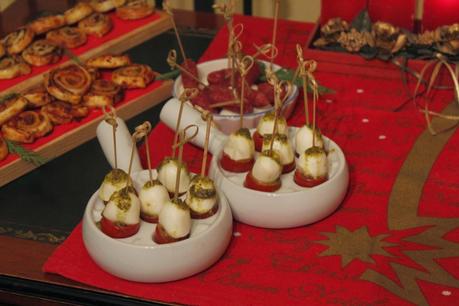 Merenda party con aperitivo con mamme, la nevicata e la fiaba del panettone farcito