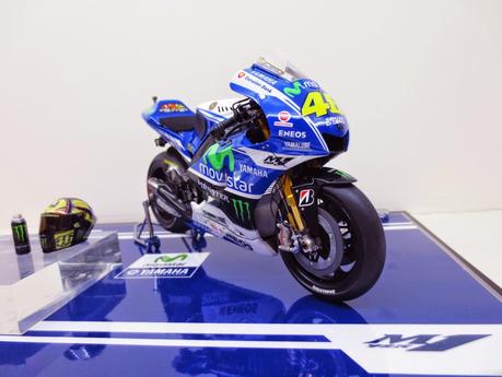 Yamaha YZR-M1 Team Movistar Yamaha MotoGP 2014 by Tateo Chen