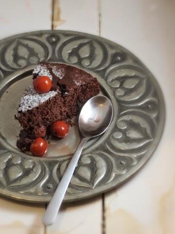 Cherry Chocolate Nua cake