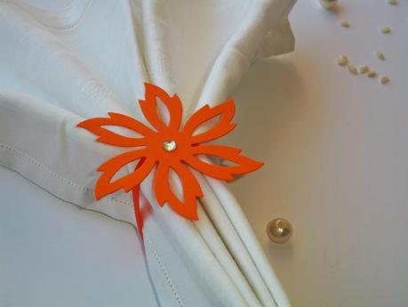 Creazioni per cerimonio tonalità arancio e bianco perla