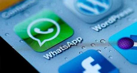 WhatsApp, a breve anche le chiamate tramite Skype!