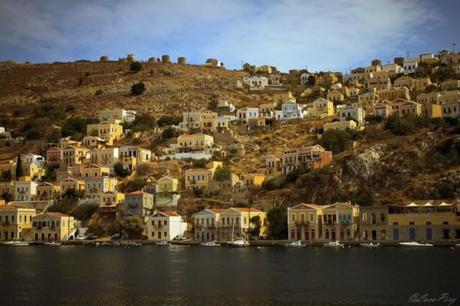 Simi, l’isola dei pescatori di spugne