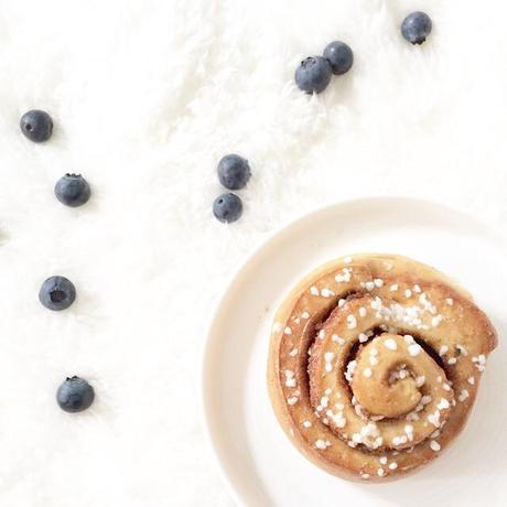 Profumi nordici d’inverno: Blåbärssoppa e Kanelbullar