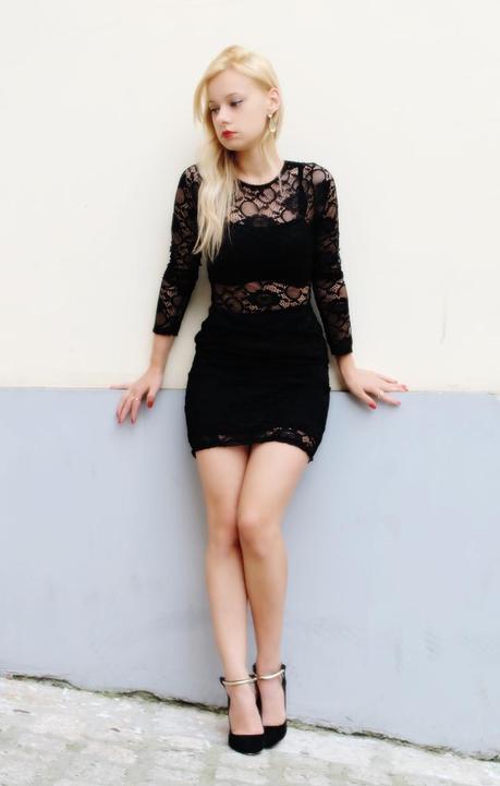 Tubino nero in pizzo effetto vedo non vedo, Teresa Morone ,theFashiondiet fashion blog,