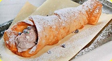 Cannolo ricotta e cacao con gocce di cioccolato