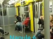 Video. Anche metropolitana canta sulle note Napule