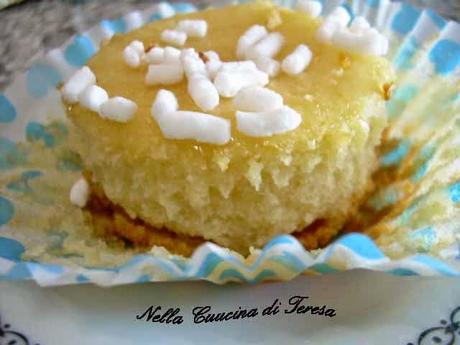 MUFFIN YOGURT E MANDORLA