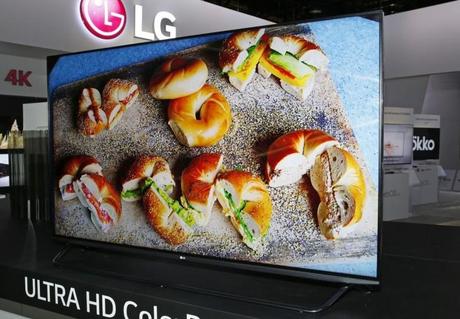 LG presenta il nuovo 65″ pollici 4K dotato della tecnologia “Quantum Dot”