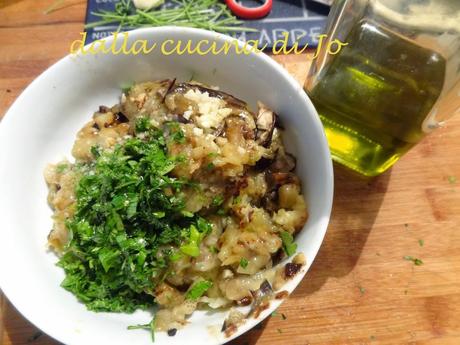 Insalata di kamut, melanzane e caprese