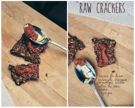 Raw crackers ai semi di lino e pomodori secchi | Raw flaxseed crackers with dried tomatoes