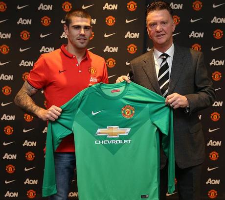 Manchester United, Victor Valdes ha scelto il numero 32