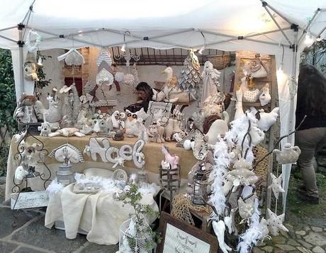 Le foto di Natale al Mulino, il mercatino in stile shabby chic e country