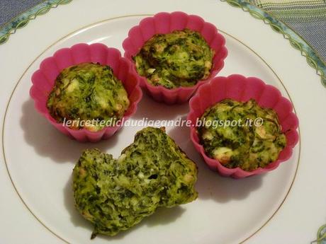 Muffin salati con quartirolo e spinaci