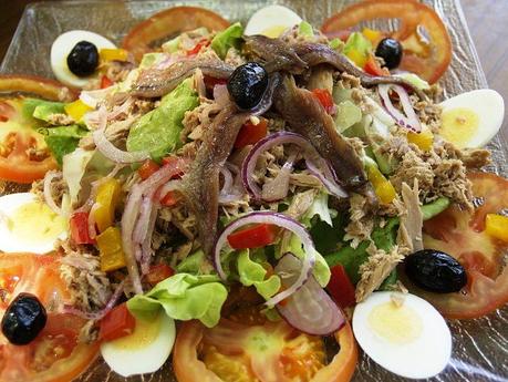 insalata nizzarda_cyclonebill_-_Salade_niçoise