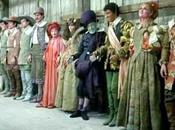 marionetta muove suoi propri fili