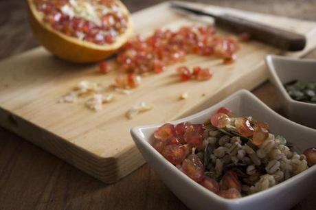 Insalata di farro con melagrana 