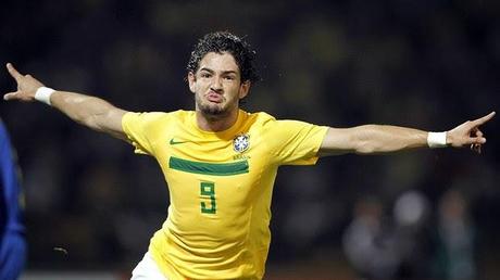 Sfida Fiorentina-Qpr, per Alexandre Pato