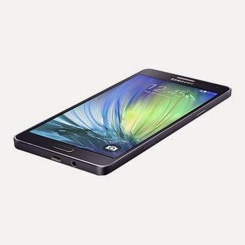 Samsung Galaxy A7: scheda tecnica e foto