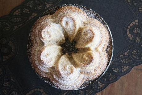 Ciambellone mandorle e cocco 