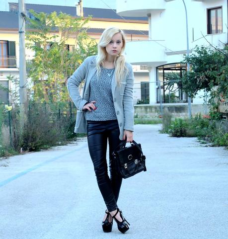 Collana Novorish e pantaloni di pelle, Teresa Morone fashion blog theFashiondiet sexy